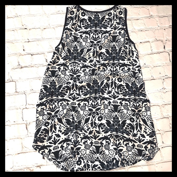 Black & White Pattered Tank Top - Picture 2 of 4